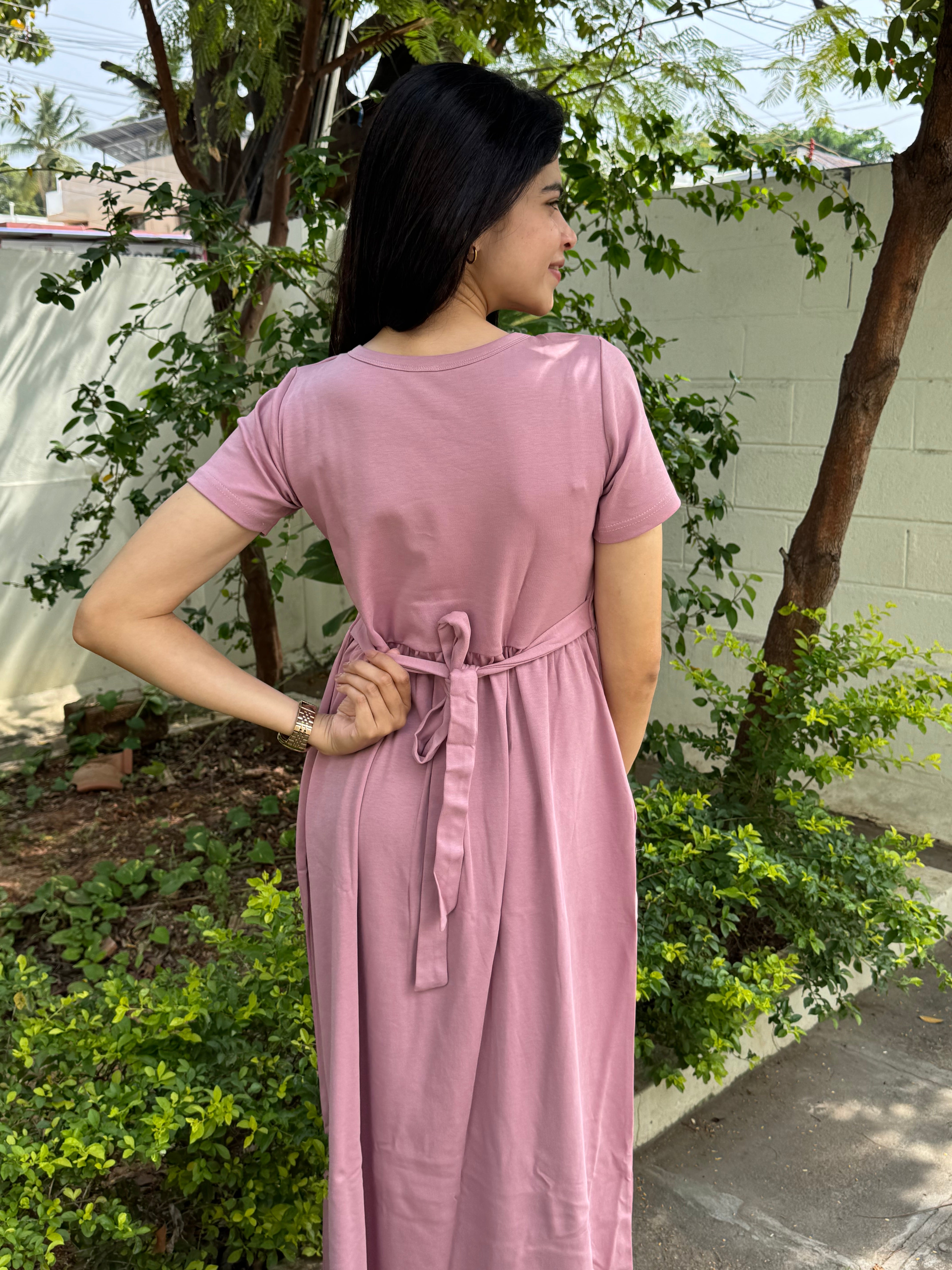 Mauve maternity