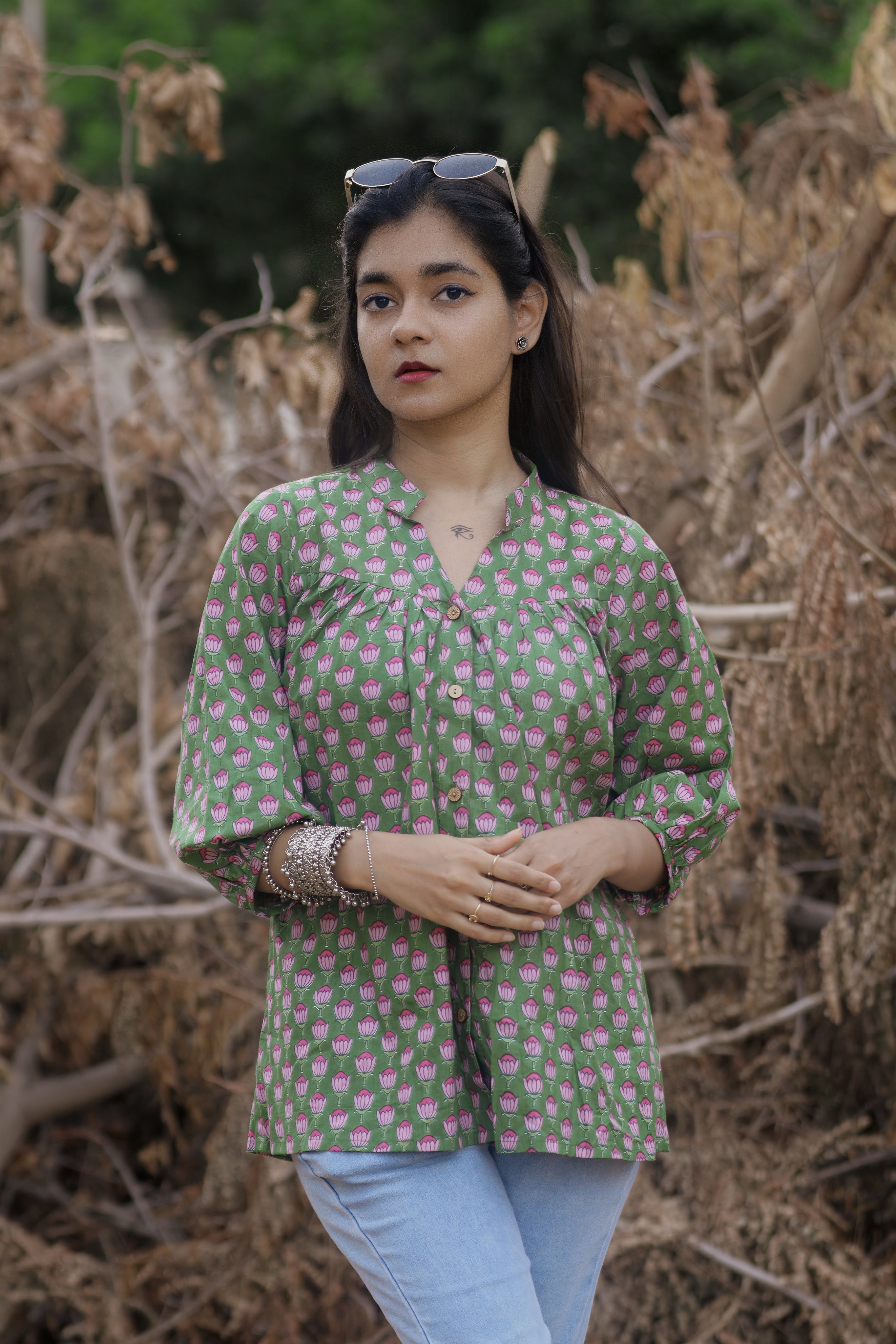 Green lotus top