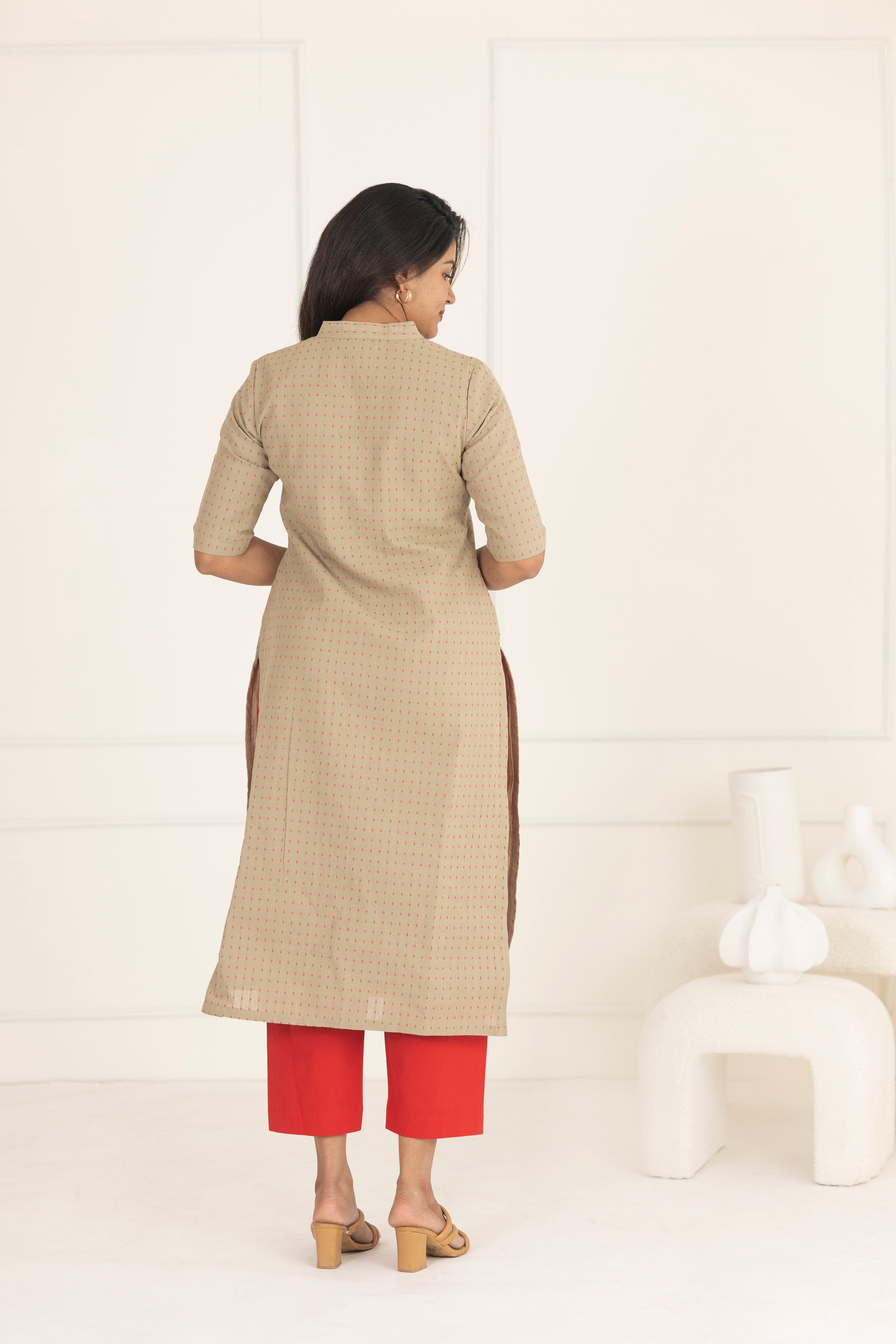 Beige & red suit