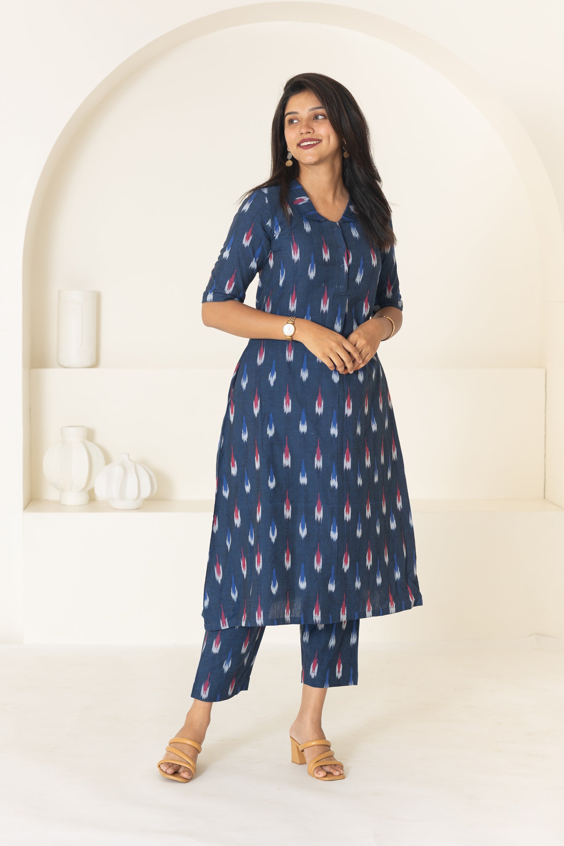 Indigo ikat
