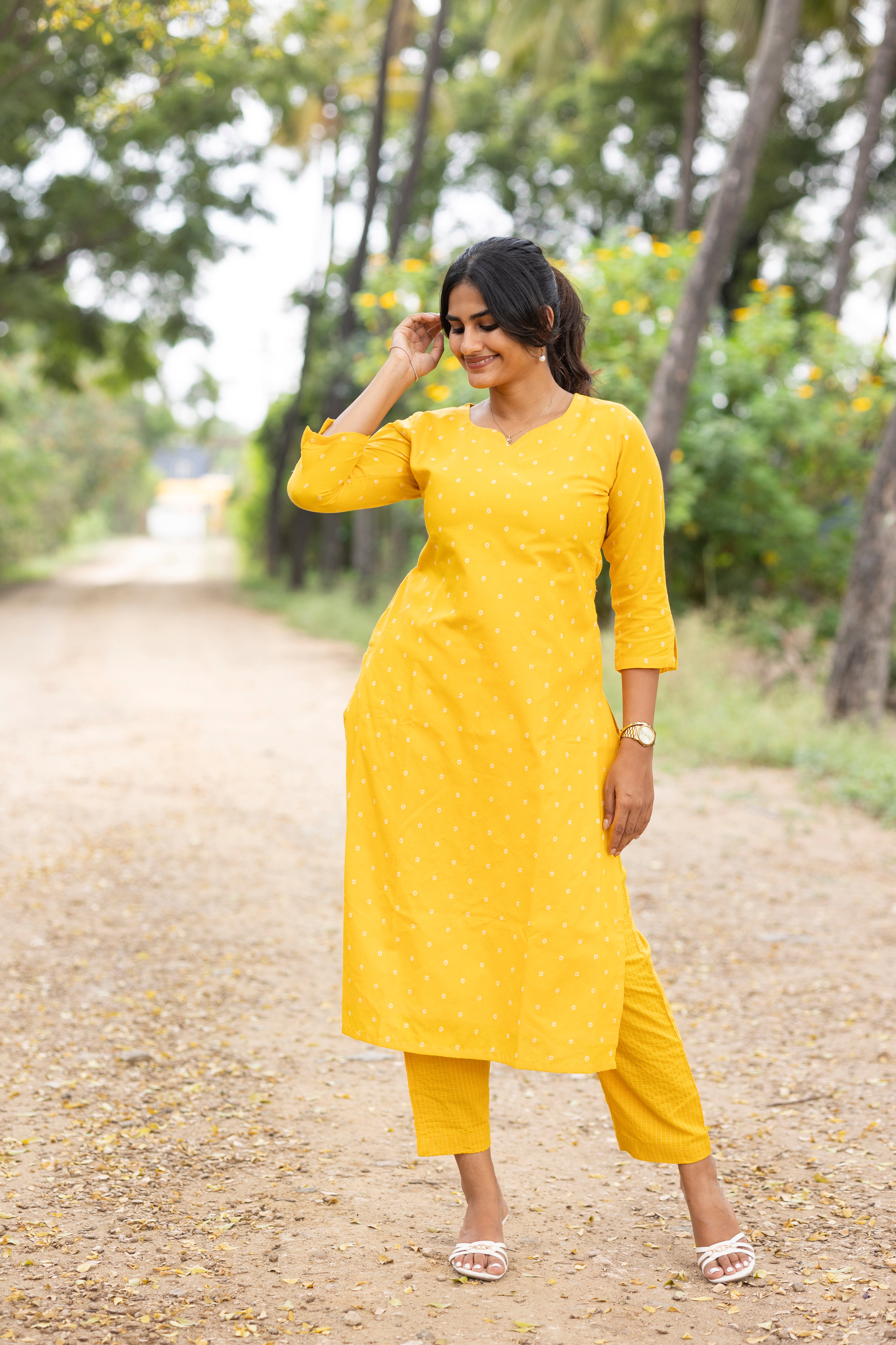 Yellow butta set