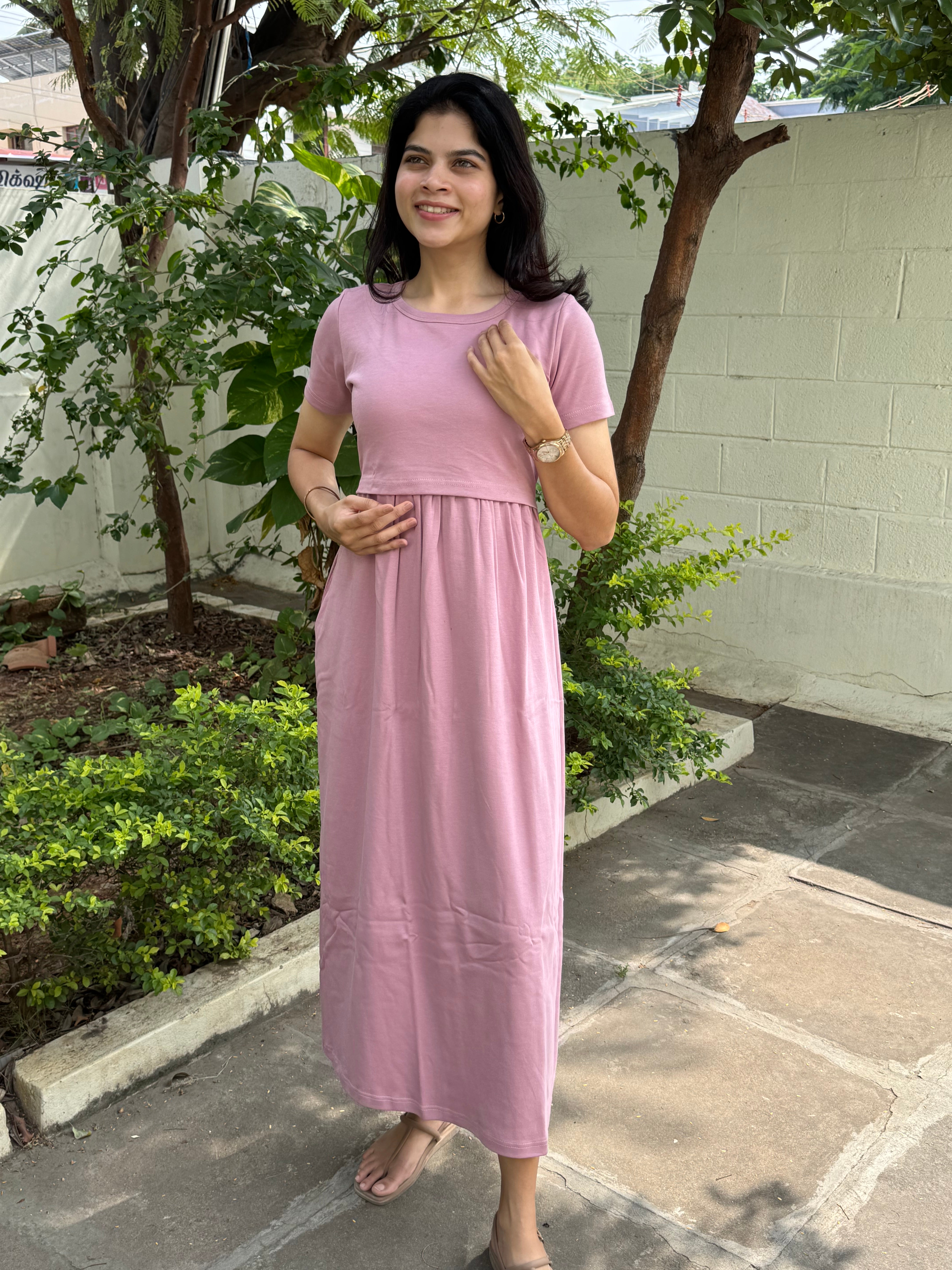 Mauve maternity