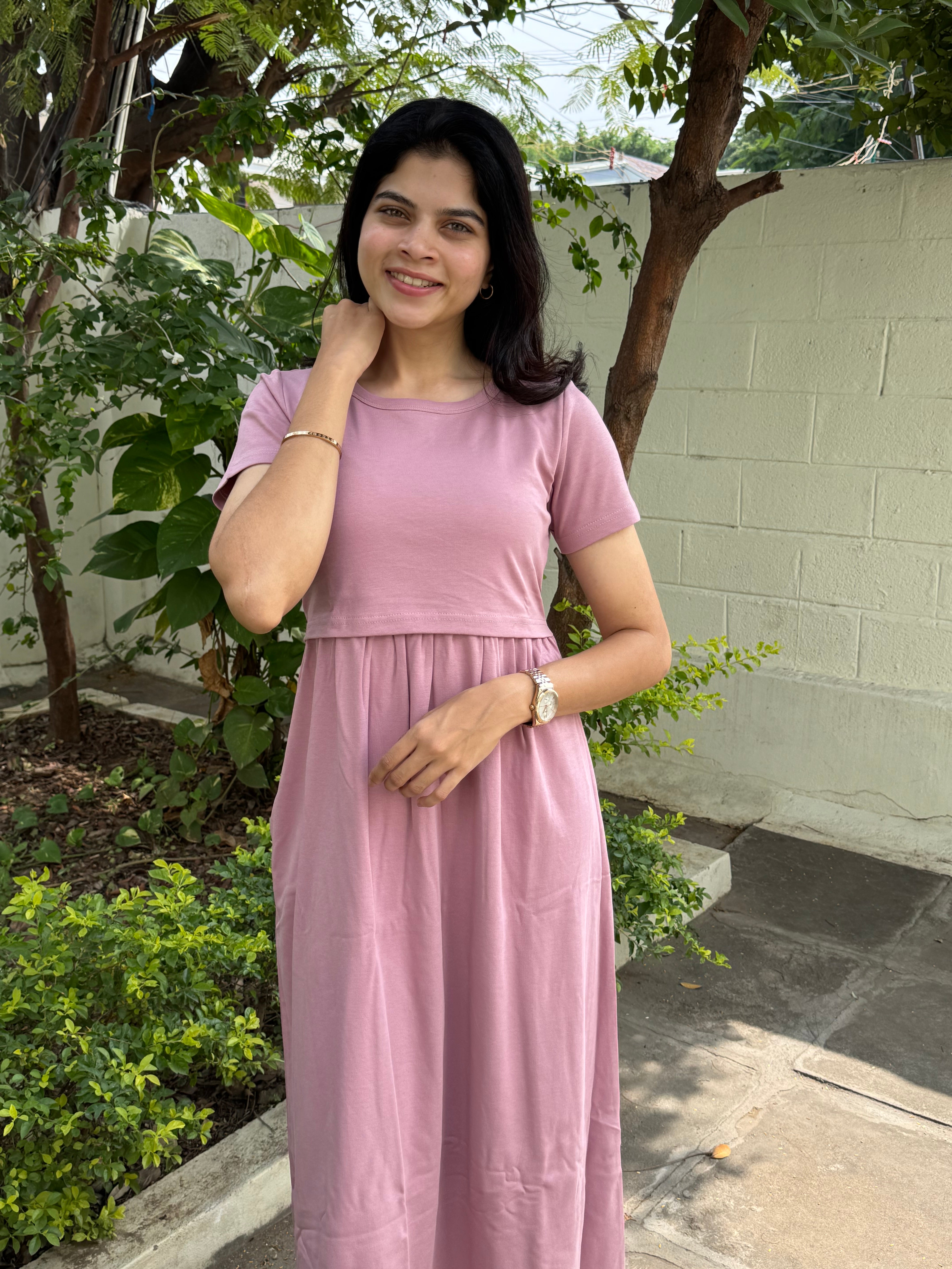 Mauve maternity