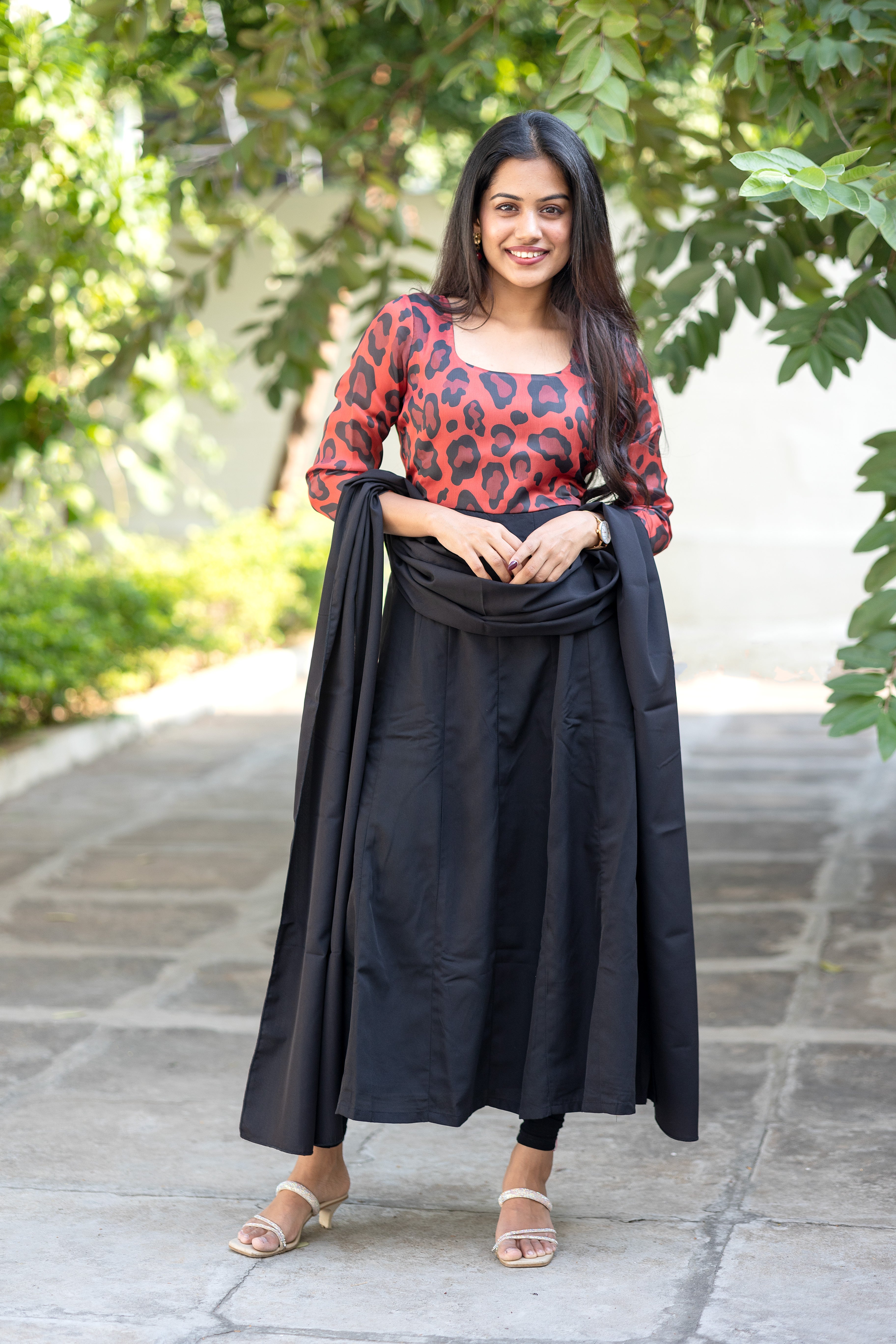 Black anarkali