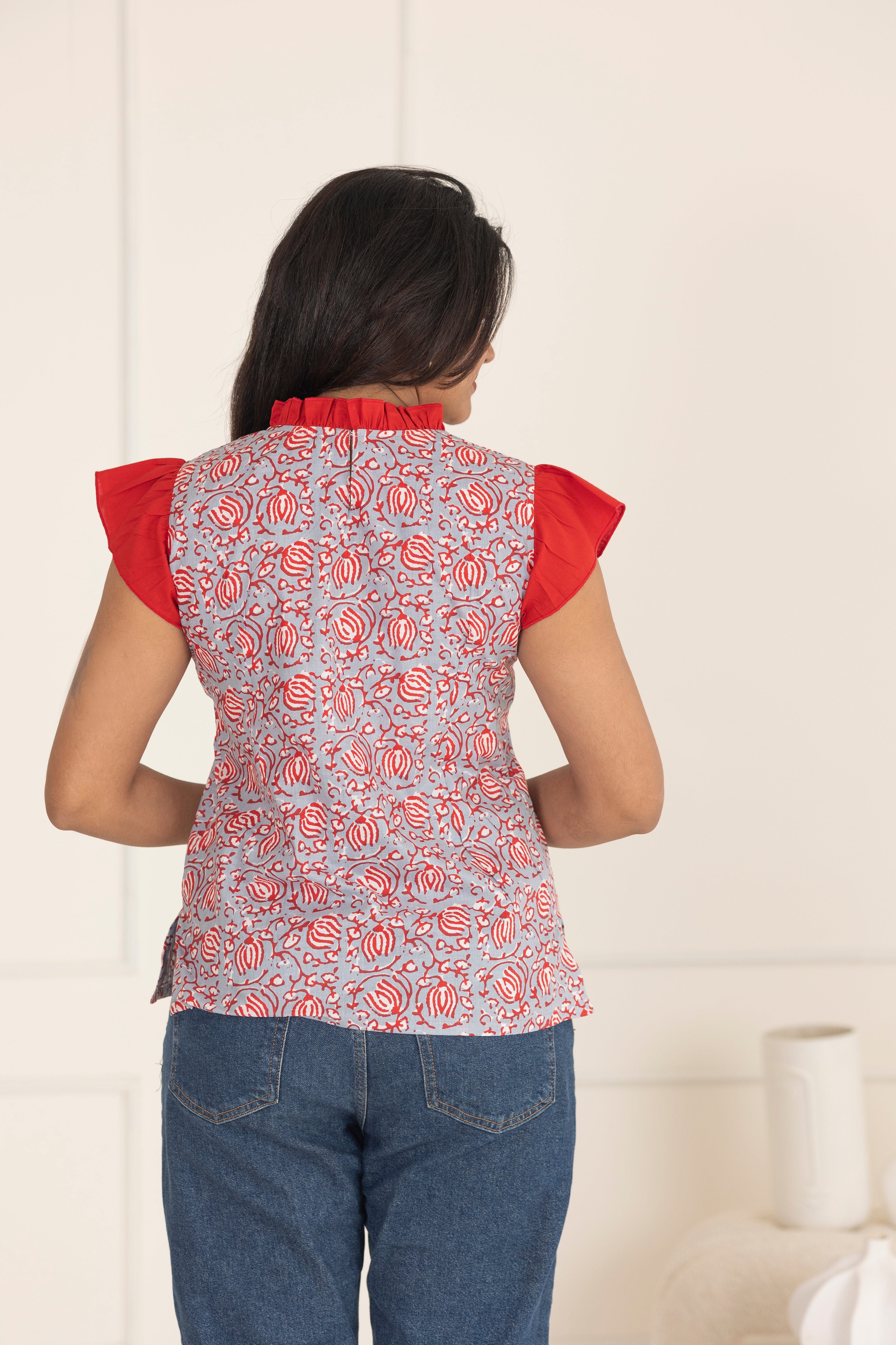 Lotus top