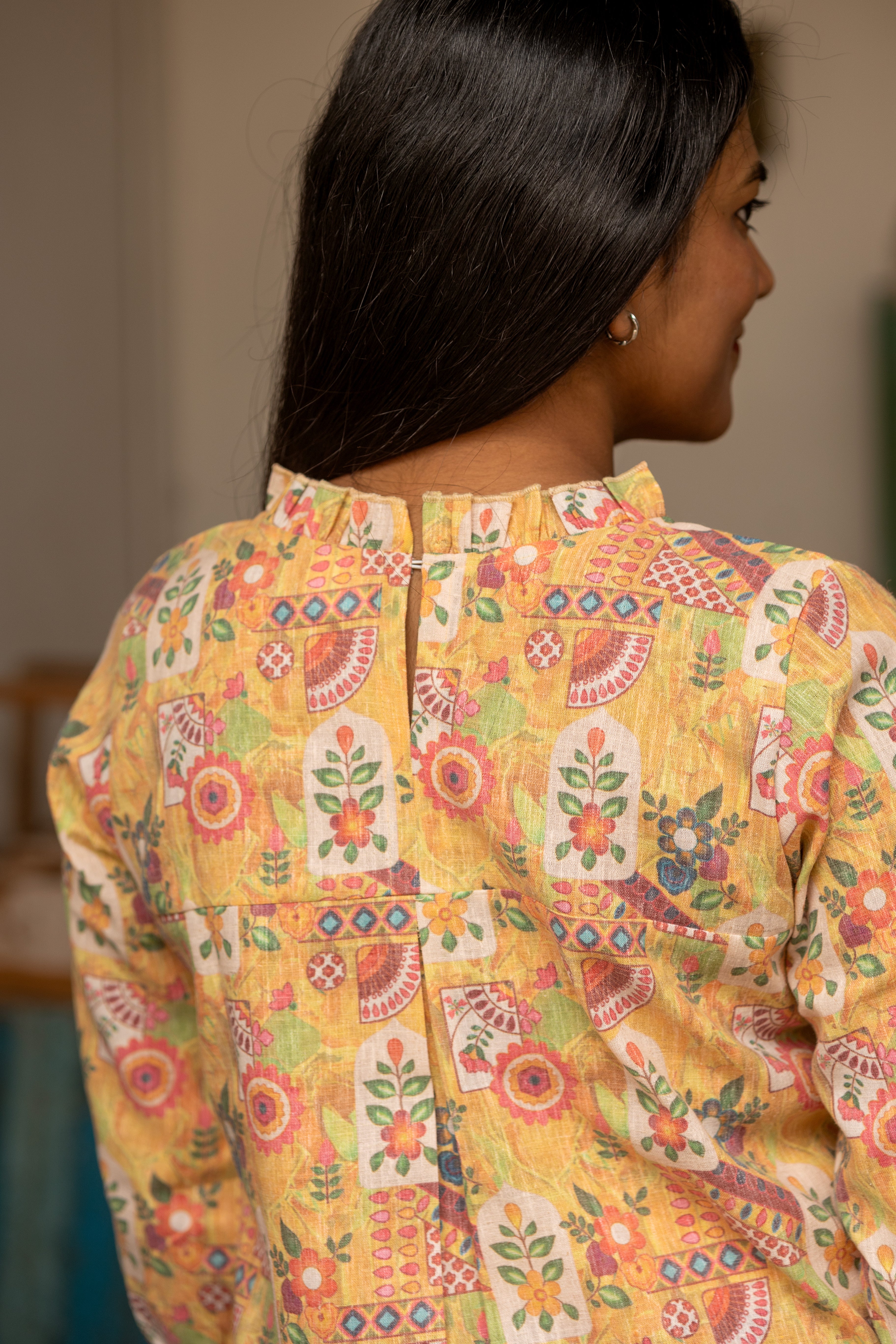 Amber bloom top