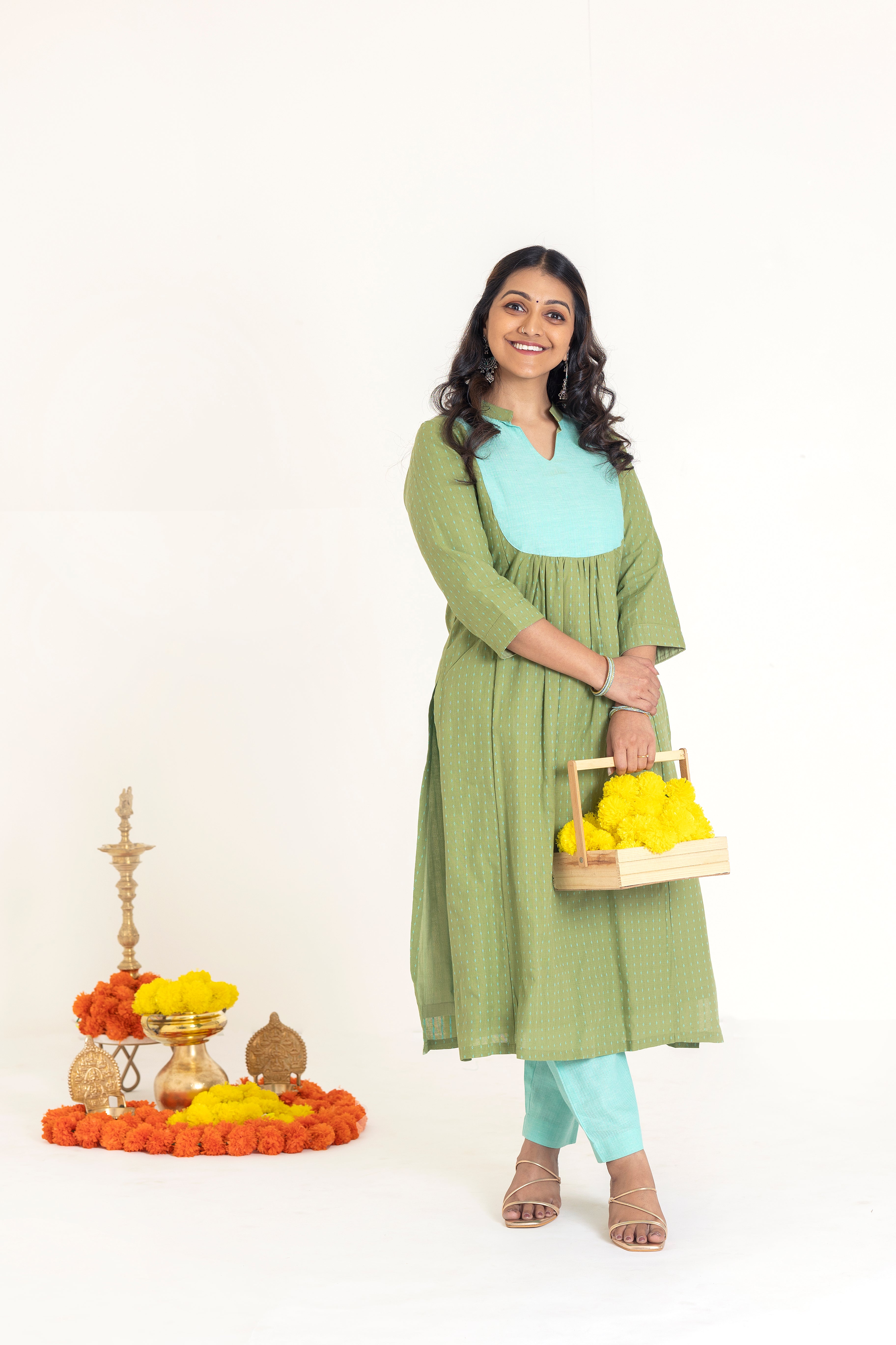 Patchai kizhili suit set